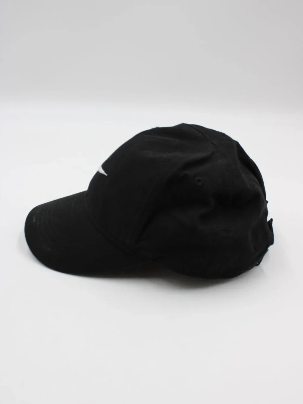 Nike Club Cap Kids Youth Swoosh Adjustable Hat Black White Size 4-7 Strapback